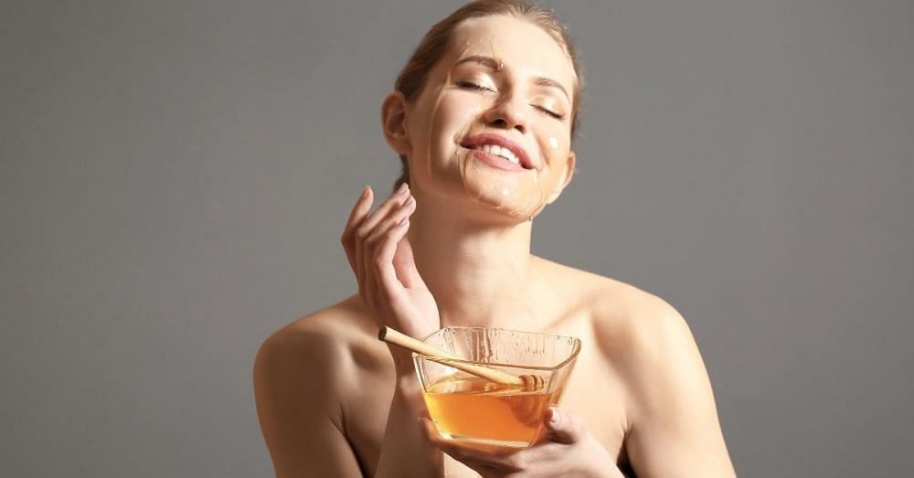 8 Amazing Honey Benefits For Skin We Bet You Didn’t Know About…until Now